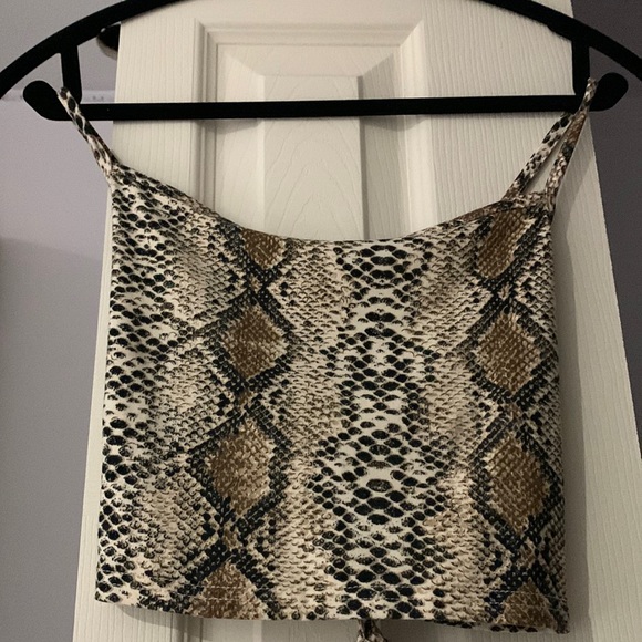 Snakeskin Crop top, open cris cross back - Picture 2 of 4